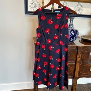 Draper James Navy and Red Poppy Dress Size 4 NWOT